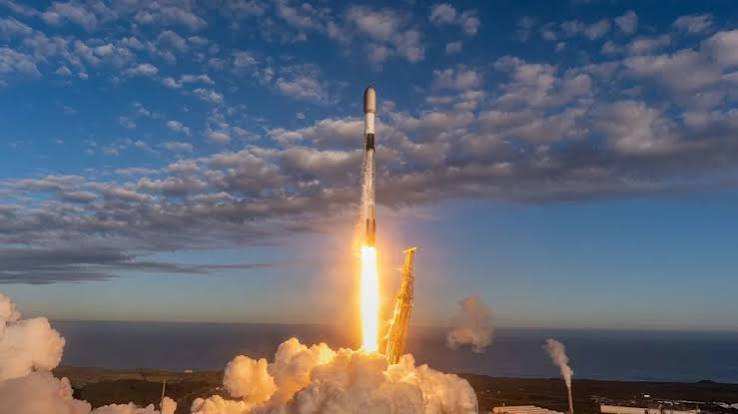 SpaceX Launches 27 Starlink Satellites, Booster Nears Record