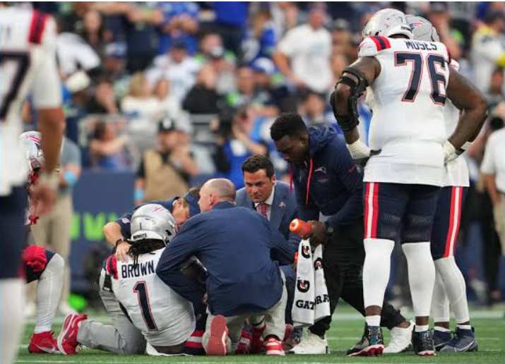 A.J. Brown Exits Patriots Debut with Ankle Injury