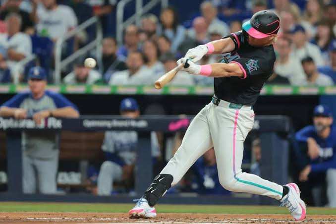 Tras otra derrota, los Marlins se están quedando sin tiempo para armar un impulso de playoffs