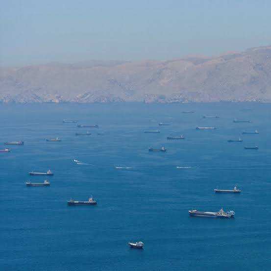US Military Blocks 100 Commercial Ships in Strait of Hormuz Standoff