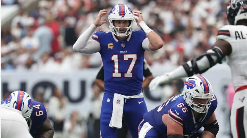 Jaxson Dart TD Pass Gives Giants 14-7 Halftime Lead