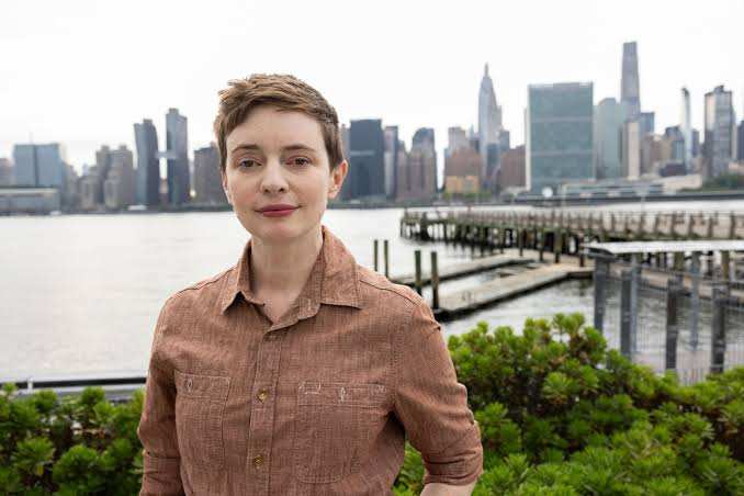 Emily St. John Mandel’s new novel ‘Exit Party’ builds on favorite themes in her ‘Mandelverse’