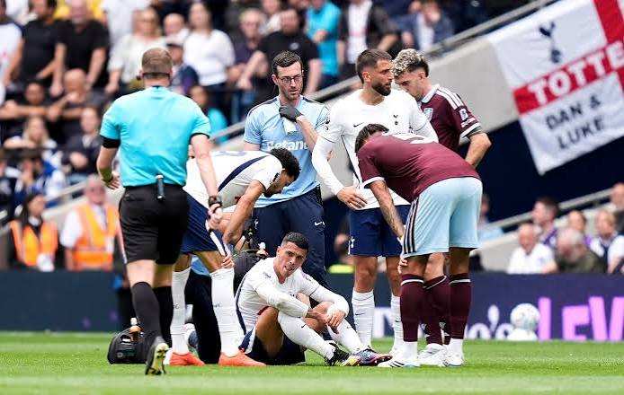 Tottenham a dépensé 400 millions de dollars cet été et n'a toujours pas gagné en Premier League après une défaite 3-2 contre Villa