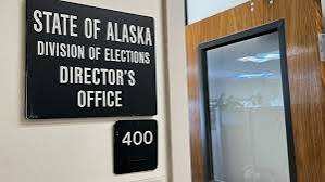 Alaskans will decide fate of ranked choice voting system after chaotic end to state’s primary