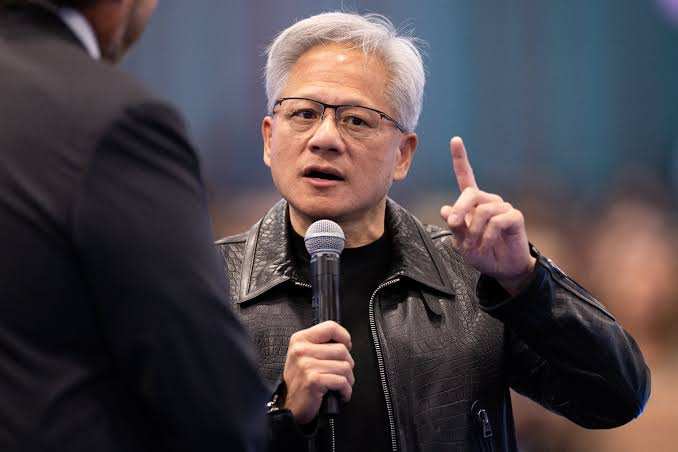 英伟达首席执行官黄仁勋成为特朗普在人工智能安全辩论中的主要盟友
