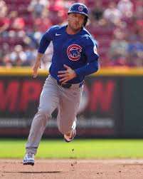 Le 3e but des Cubs Alex Bregman envoyé à l'hôpital pour des tests après avoir été frappé au visage par une balle de fausse balle sur le banc