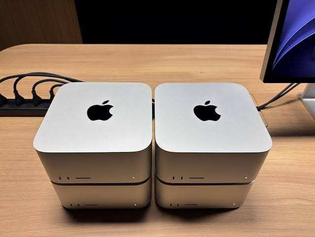 مع أجهزة Mac الجديدة، تهدف Apple إلى منافسة Microsoft و Nvidia في سباق خفض تكاليف الذكاء الاصطناعي