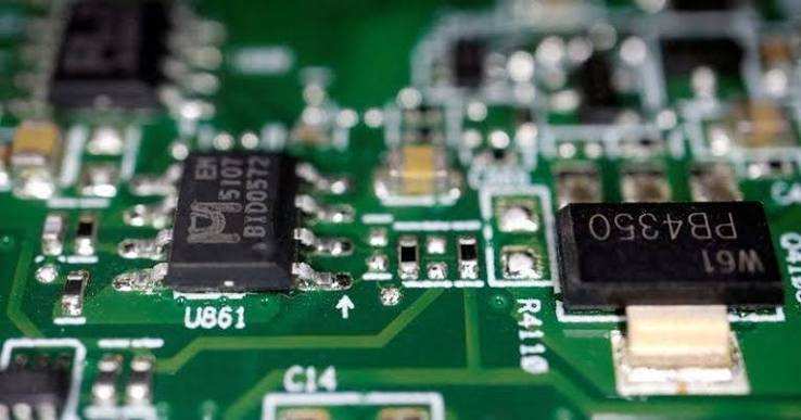 Qualcomm secures extension to global chip licensing pact with Apple