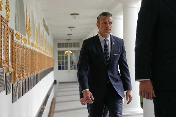 Hegseth affirme que les forces protégeront les systèmes électoraux pendant les élections de mi-mandat