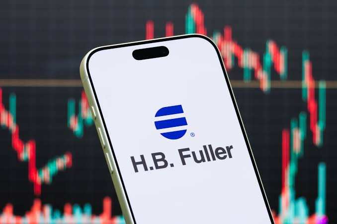 يقال إن الناشط Ancora يرفع عرضه لوحدة H.B. Fuller للبناء