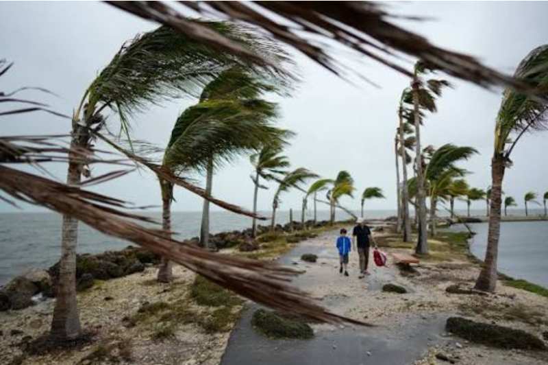 Le bassin de l'Atlantique approche un record de 121 ans pour le premier ouragan le plus tardif