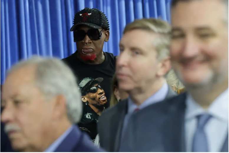Trump appears at Texas rally with former NBA star Dennis Rodman