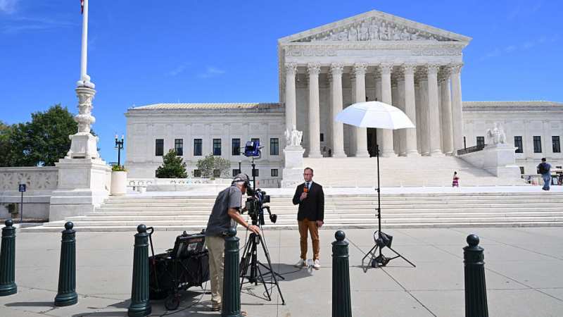 Corte Suprema Inicia Mandato con Casos Controvertidos