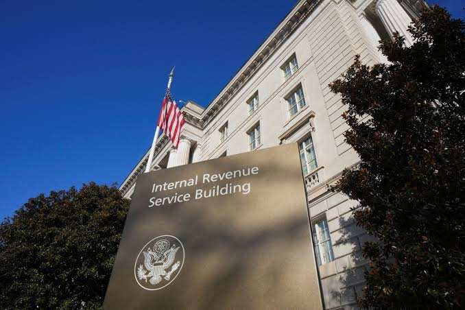 IRS Employees Looked at Celebrities’ Tax Records, Report Says