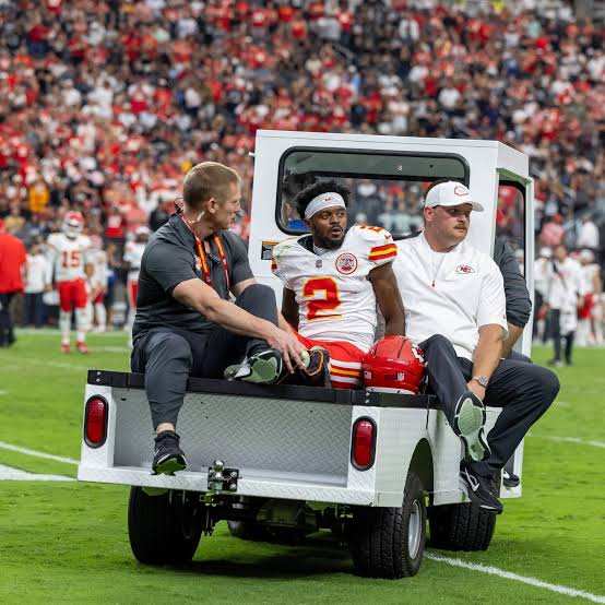 从Ja'Marr到Lamar，一个充满惊人伤病的NFL周日
