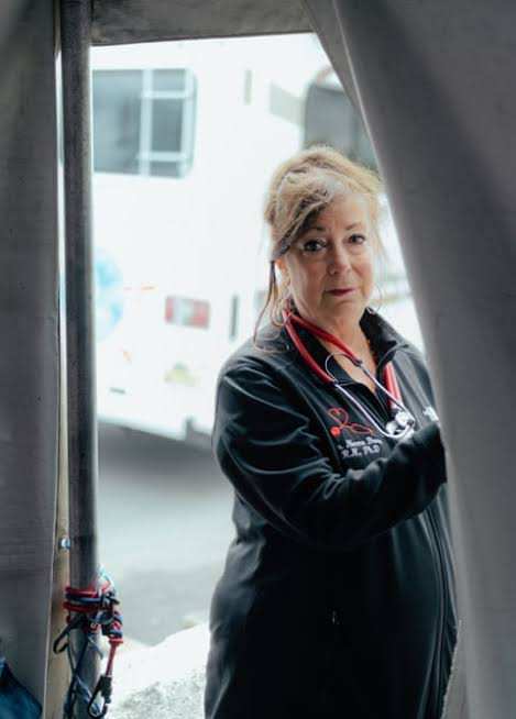 Cette infirmière a été agressée par l'ICE – et cela a été filmé. Maintenant, elle veut sa journée au tribunal.