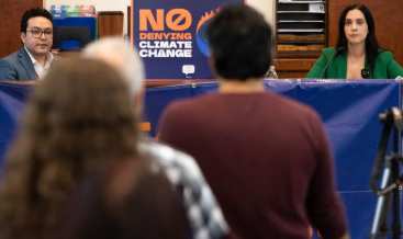 L'Arizona « ne peut plus attendre » sur le changement climatique, selon les démocrates lors d'une réunion publique