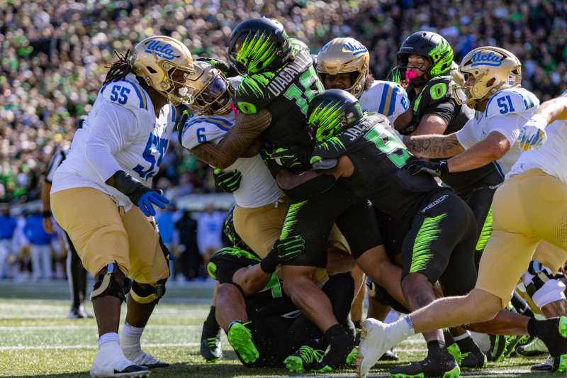 Oregon Ducks Lose to UCLA in Turnover Heavy