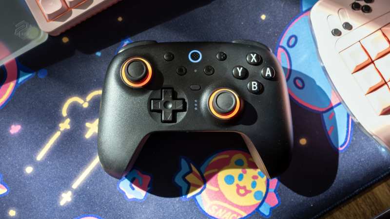 Le 8BitDo Ultimate 2 surpasse le Switch 2 Pro