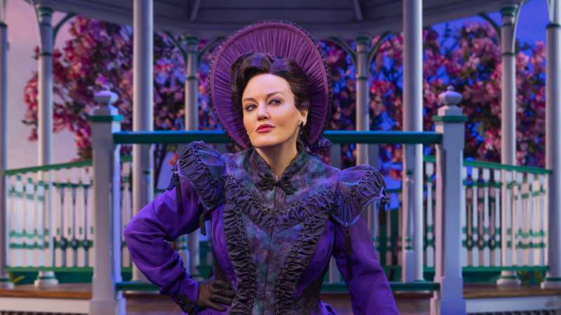 Jennifer Simard Joins Schmigadoon as Mildred Layton