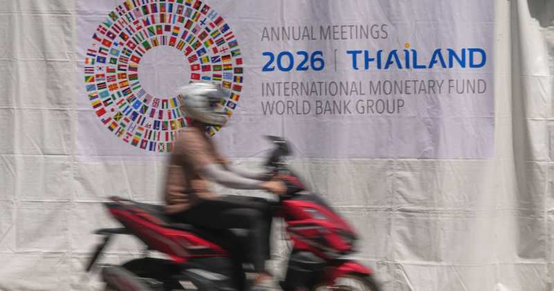 IMF Boosts Global Growth Forecast Amid AI Surge