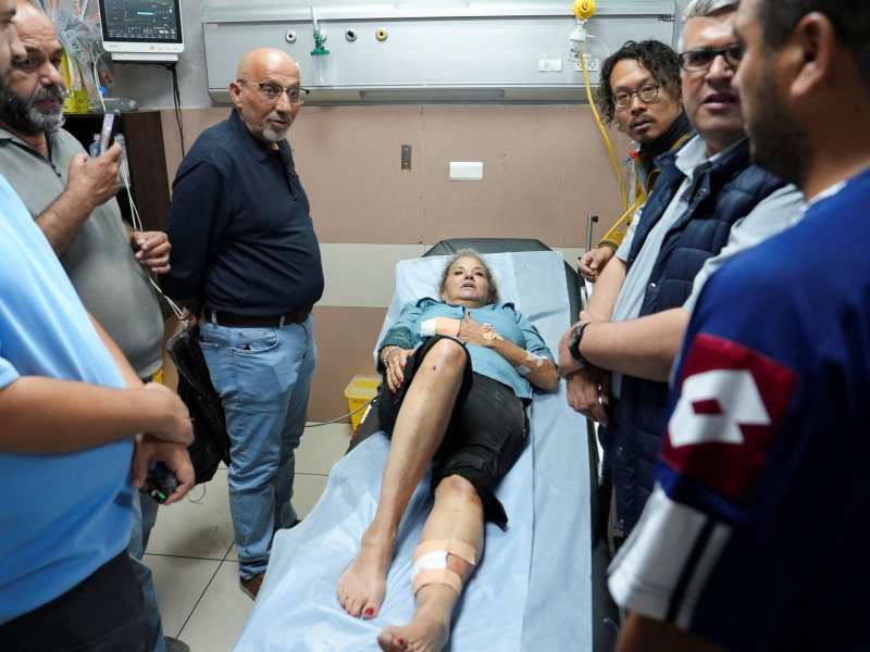 Colonos atacan a agricultores palestinos y periodista