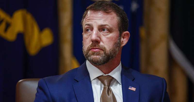 El DHS Obtiene Órdenes en la Investigación de Ilhan Omar