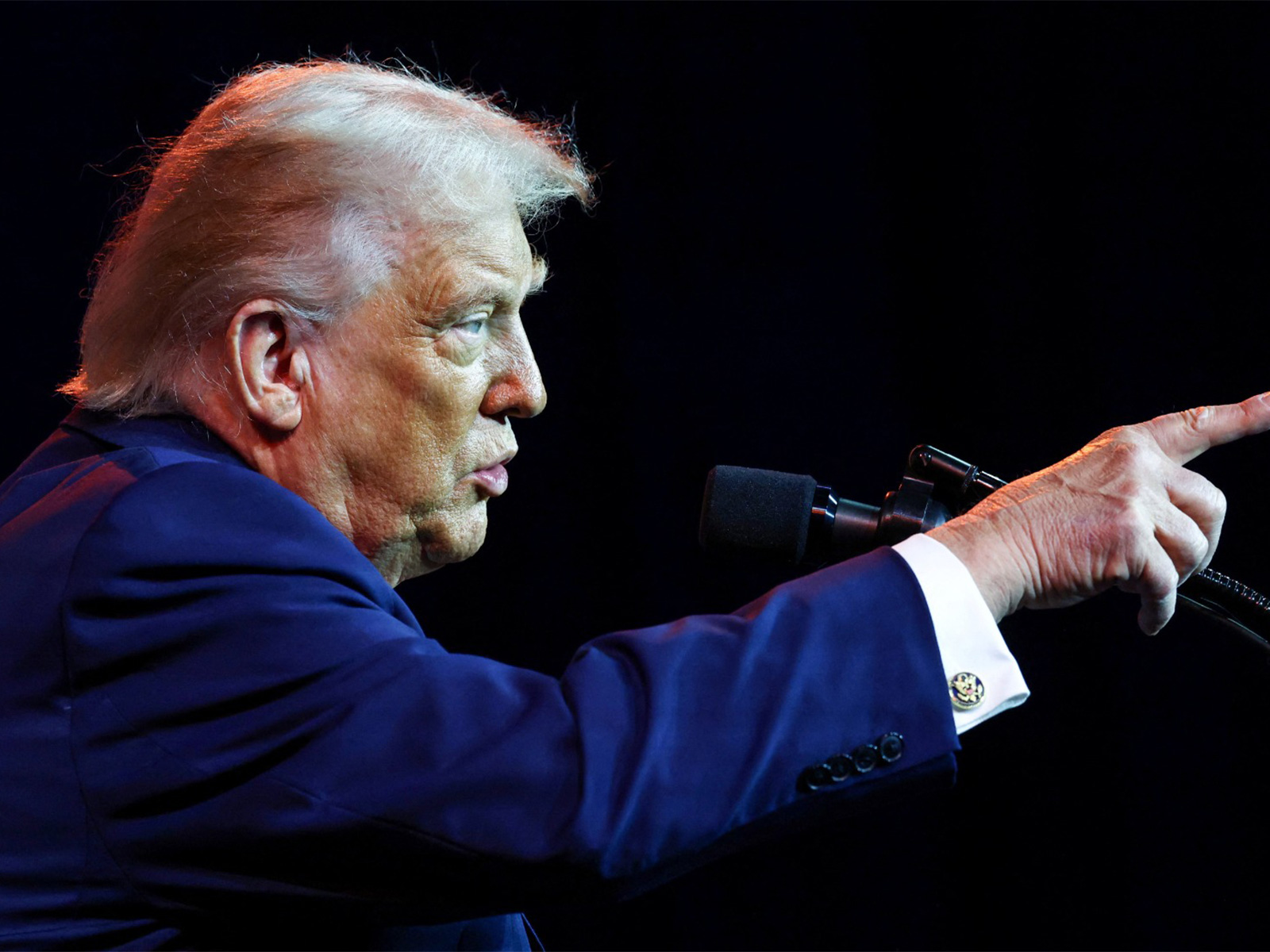 Washington shields Venezuelan oil funds with executive order