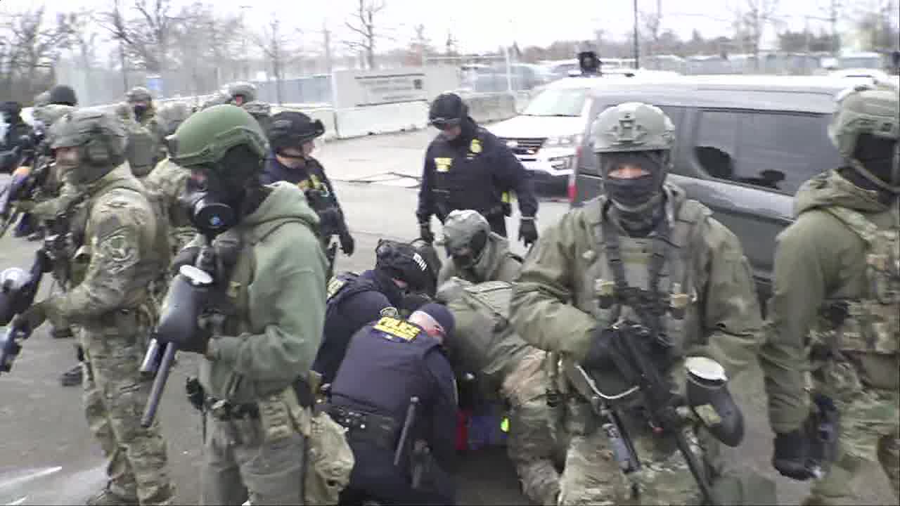 Judge issues restraining order banning ICE retaliation against peaceful protesters