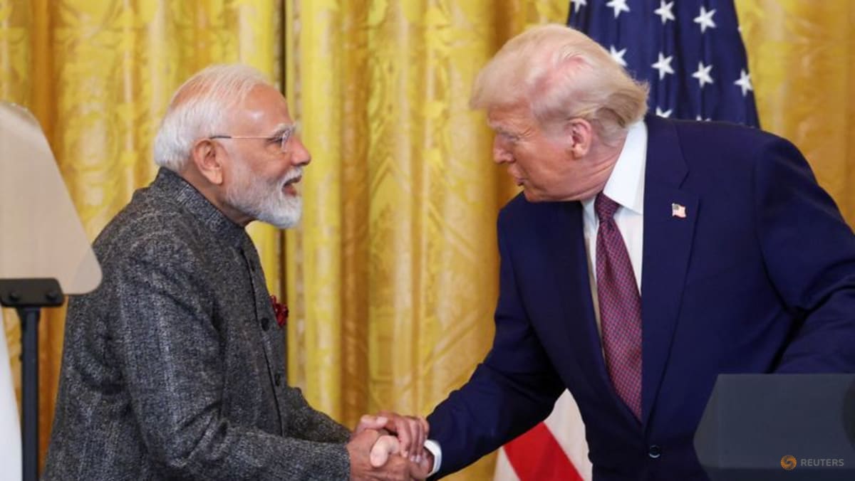 U.S.-India Deal Lowers Tariffs, India Pauses Russian Oil