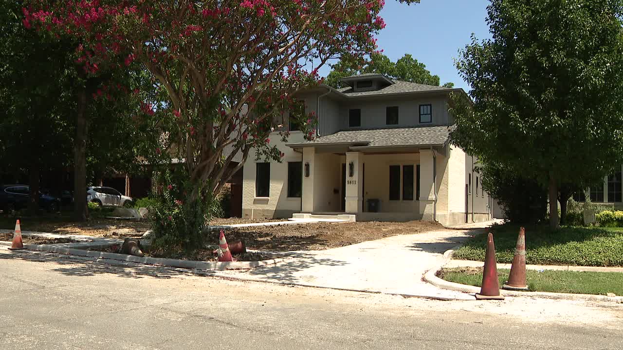 फीनिक्स की गवर्नर ने कर विधेयक को वीटो किया, जिससे फाइलिंग अनिश्चित हो गई