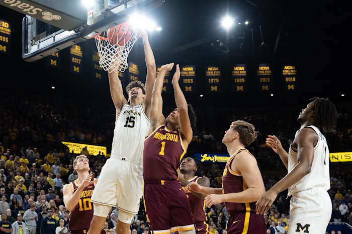 Ann Arbor, Michigan partage le titre de la saison régulière de la Big Ten