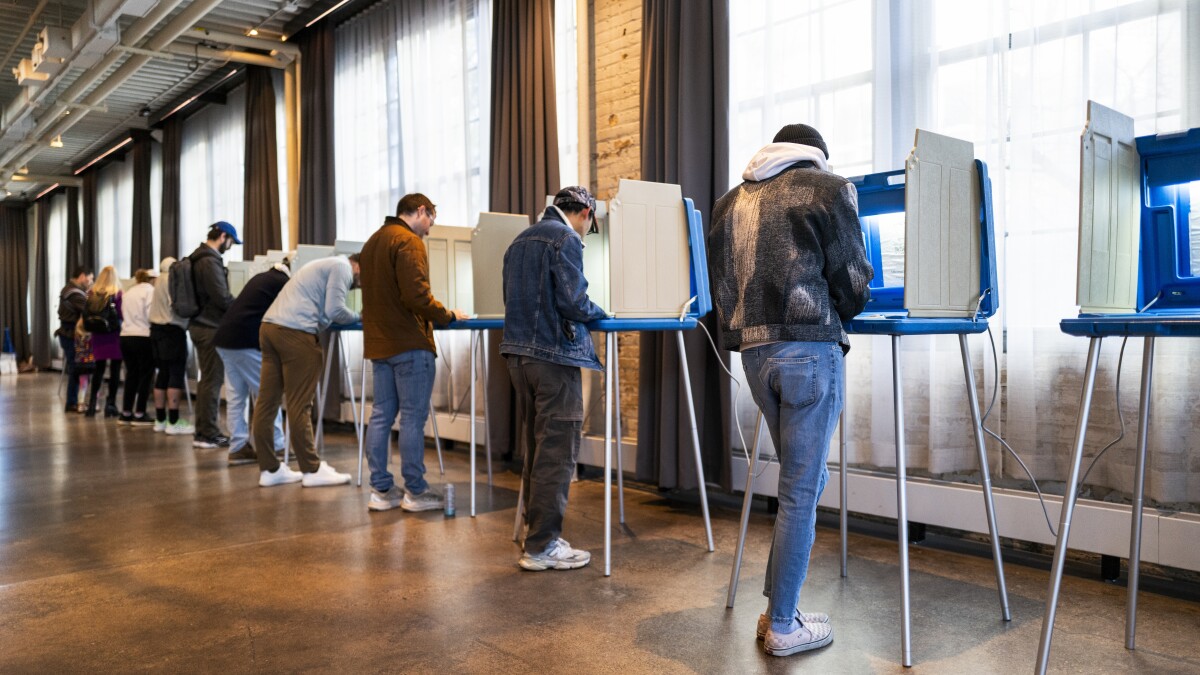 U.S. Officials Prepare For Potential Trump Midterm Interference