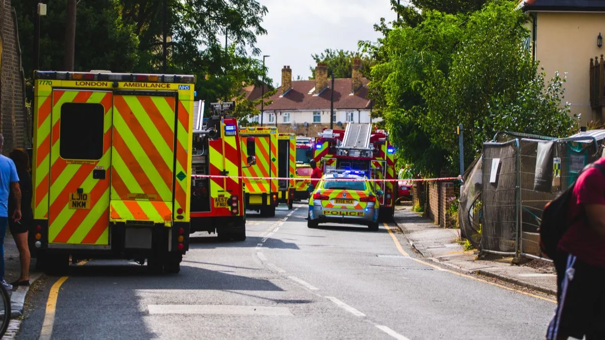 斯托克顿宴会厅枪击事件致四人死亡，十人受伤