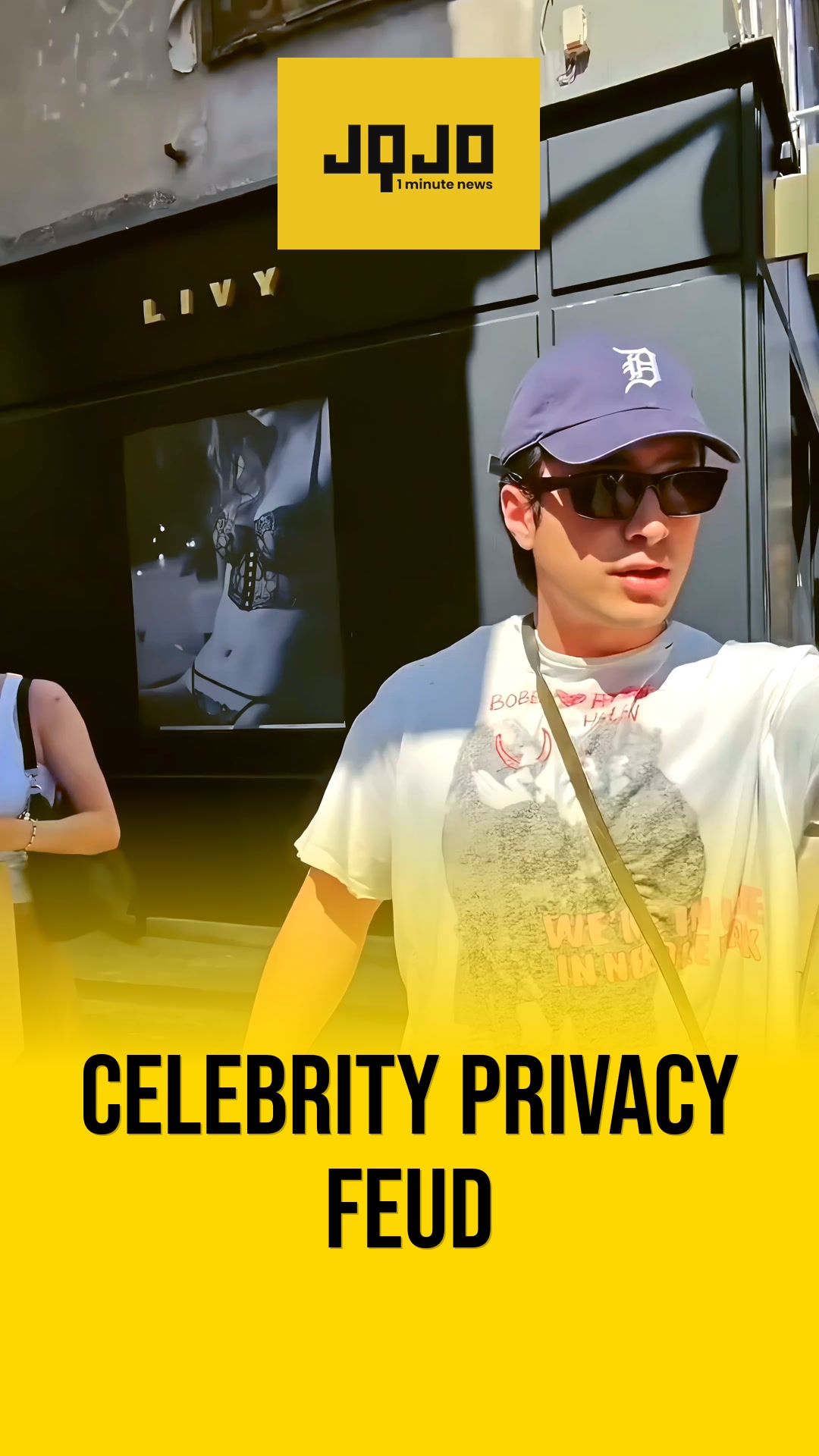 Paris actor Hudson Williams confronts autograph seekers