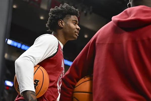 أركنساس تواجه هاواي في افتتاح بطولة NCAA بعد فوزها بلقب SEC