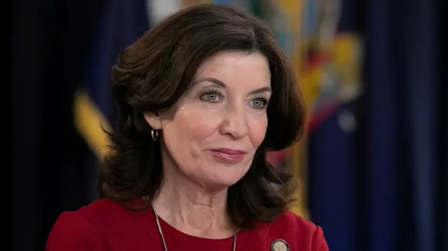 Hochul backs pied-à-terre tax to address NYC deficit