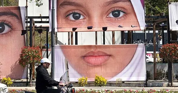 ترامب: المحادثات مع إيران تبدو جيدة، وحصار إيران البحري سيستمر "بكامل قوته"