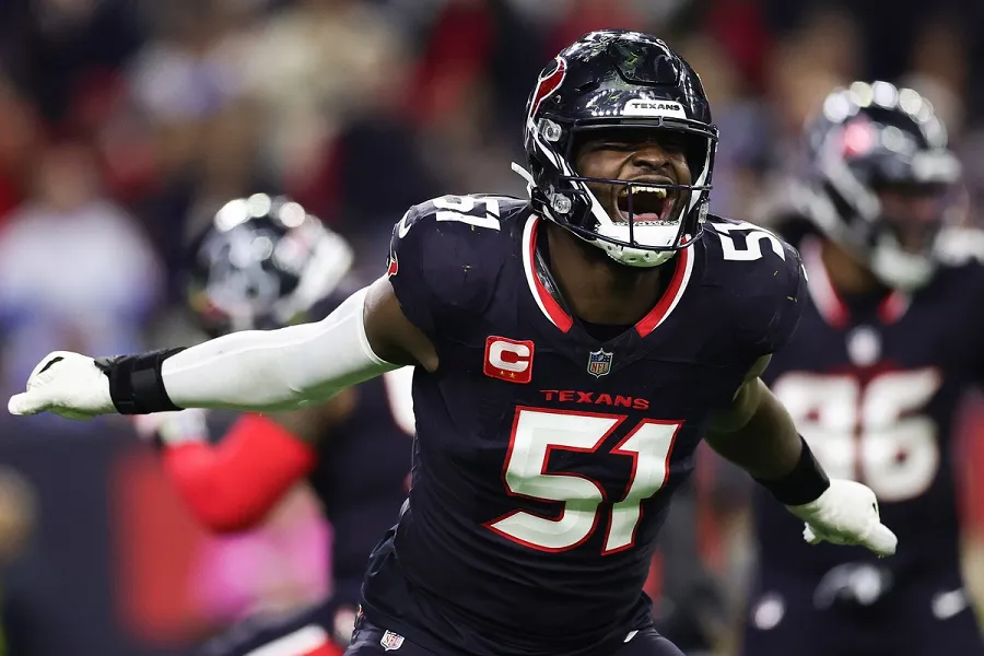 德州人队与安德森签下 1.5 亿美元续约合同，成为 NFL 史上薪水最高非四分卫