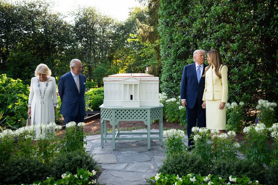Trump, King Charles Exchange Historic Diplomatic Gift Facsimiles