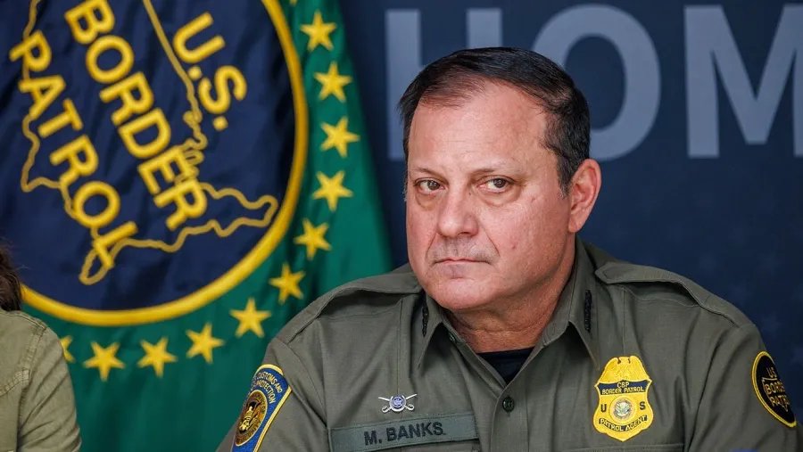 Border Patrol chief Michael Banks announces his resignation