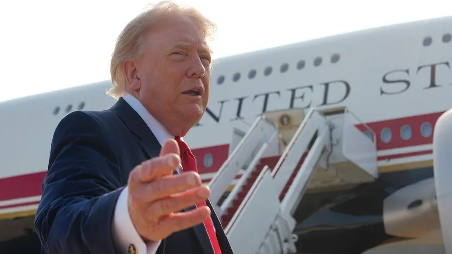 Trump inaugura biblioteca presidencial Theodore Roosevelt en Medora