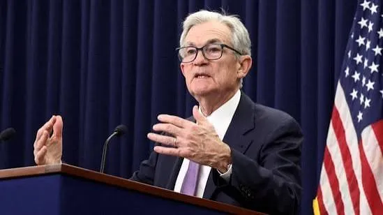 La Fed baisse les taux de 25 points de base, révèle une division interne inhabituellement profonde