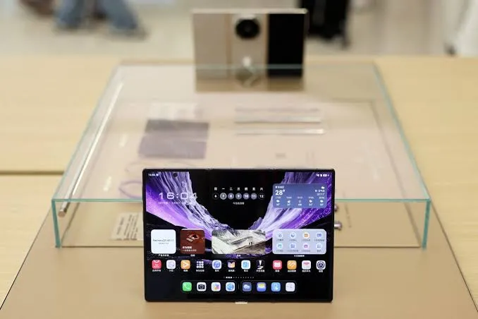 Huawei, Xiaomi launch new foldable smartphones ahead of Apple event