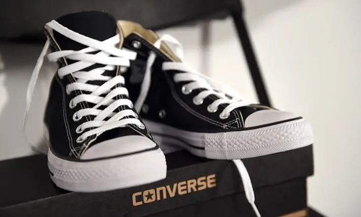 Une publicité de baskets Converse suscite l'horreur et le tollé