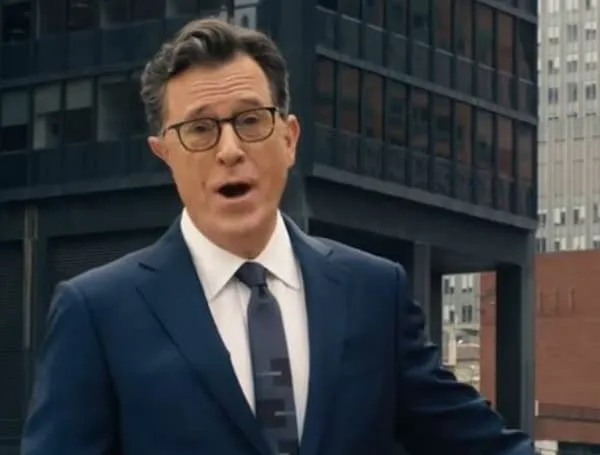 CBS ترفض بث مقابلة ستيفن كولبرت مع مرشح تكساس الديمقراطي جيمس تالاريكو